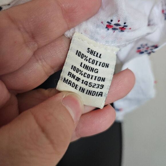 Sim & Sam Embroidered Tank Top - Picture 4 of 8